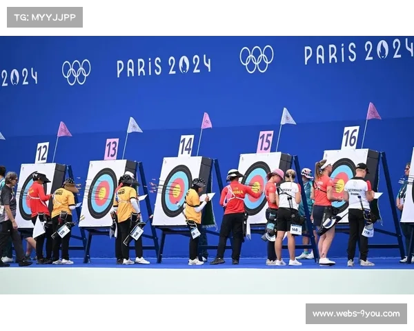 中国射箭队赴韩外训备战光州世锦赛,雨中演练应对全新赛制